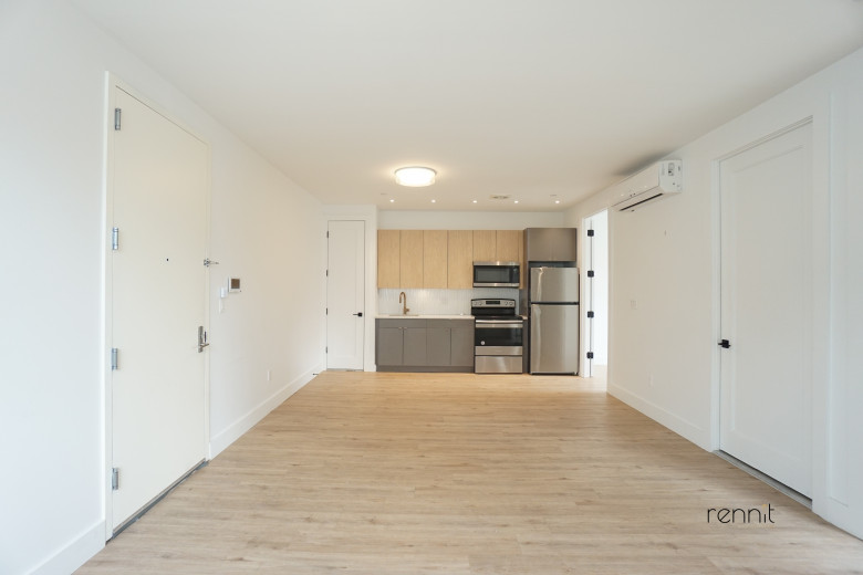 799 E 34th St, Apt 1. Image 9