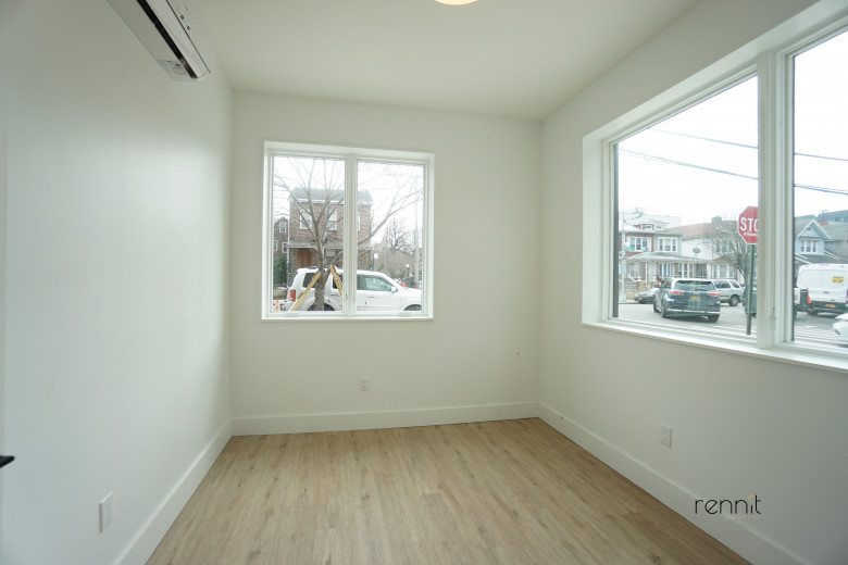799 E 34th St, Apt 1. Image 10