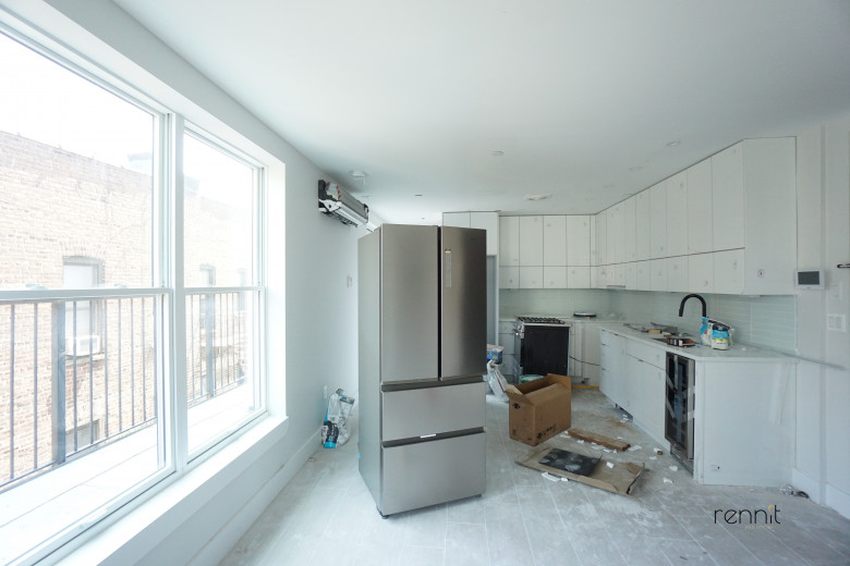 320 Linden Blvd, Apt 4B Image 1