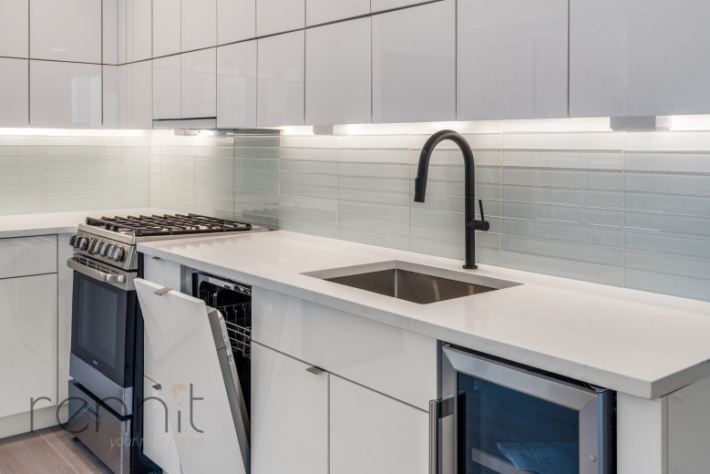 320 Linden Blvd, Apt 4B Image 17