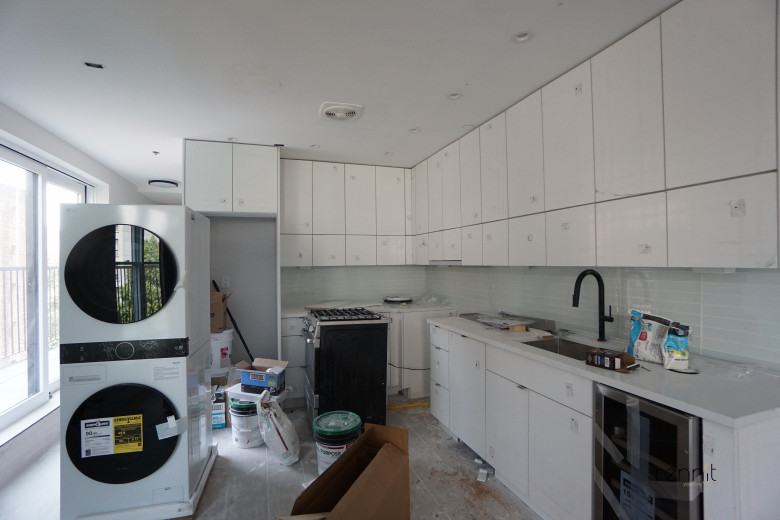 320 Linden Blvd, Apt 4B Image 8