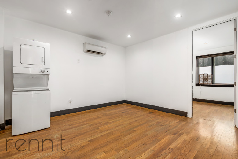 562 Park Pl, Apt 1F Image 3