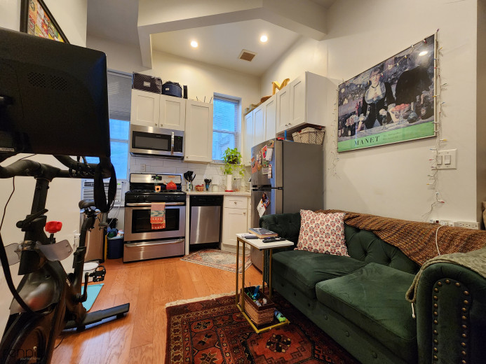 279 St Nicholas Ave, Apt 1 Image 1
