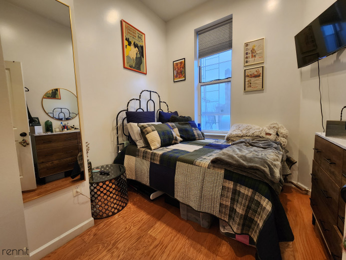 279 St Nicholas Ave, Apt 1 Image 6