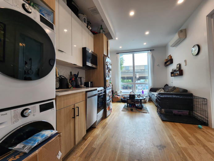511 Meeker Ave, Apt 2A Image 7