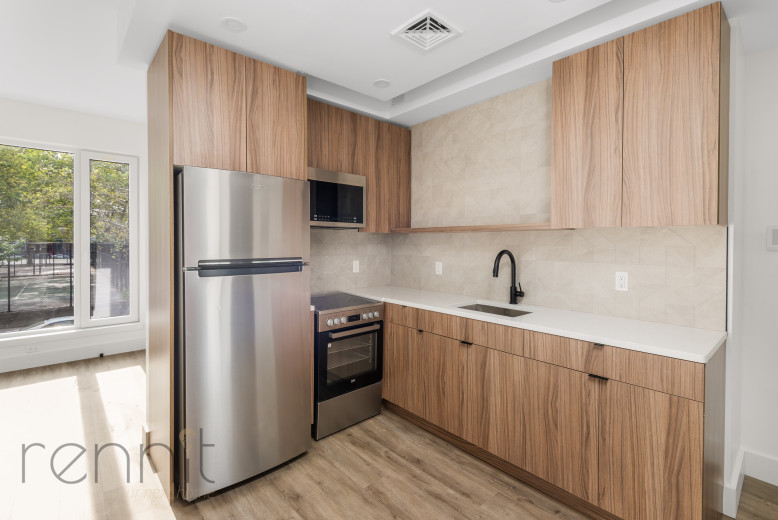 35 Kingston Ave, Apt 201 Image 1