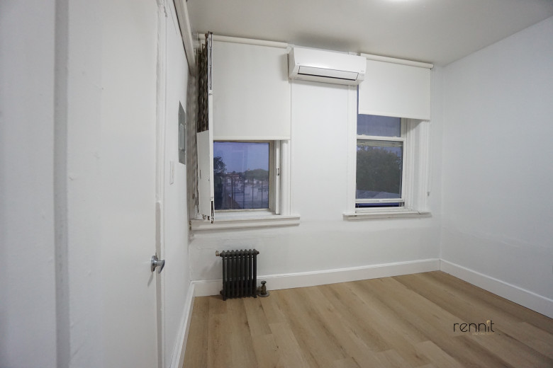 217 Ralph Ave, Apt 4RB Image 8
