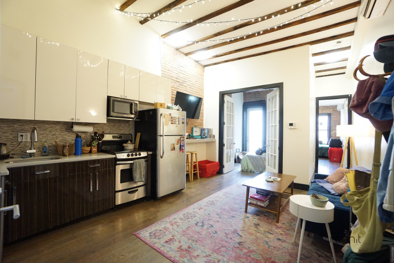 71 Stuyvesant Ave, Apt 303 Image 1