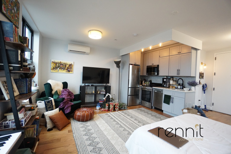 1160 Rogers Ave, Apt 5B Image 2