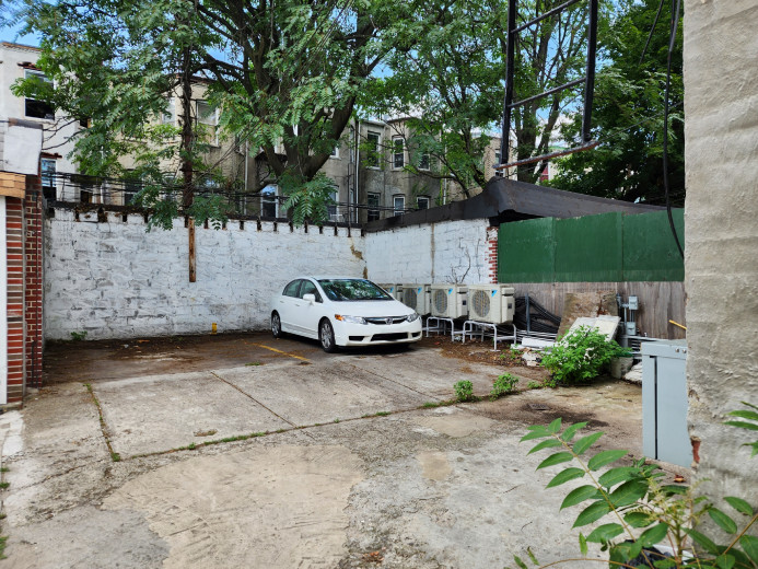 1160 Rogers Ave, Apt 5B Image 11