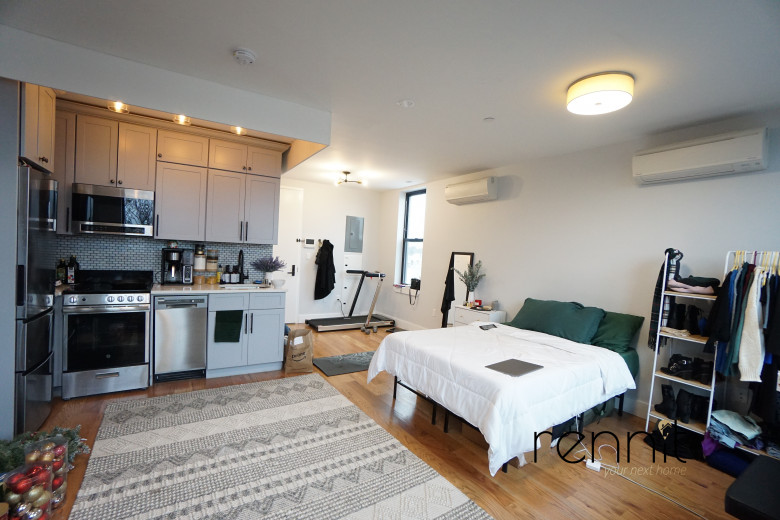 1160 Rogers Ave, Apt 5B Image 4