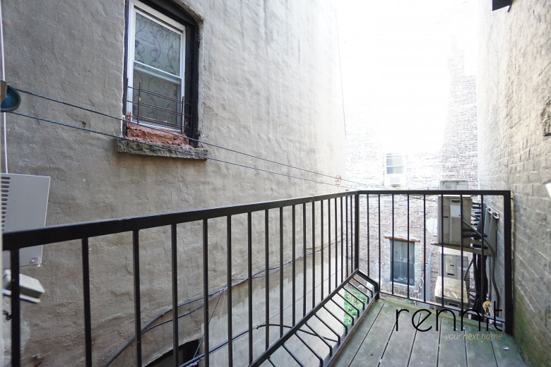 71 Stuyvesant Ave, Apt 203 Image 4