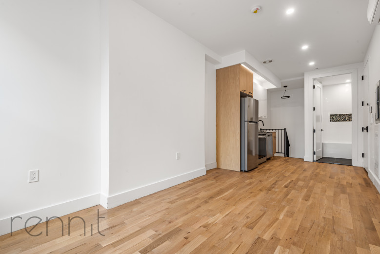 298 Stockholm St, Apt 1B Image 2