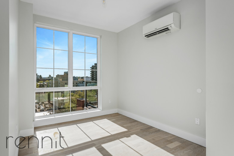 937 Rogers Ave, Apt 7B Image 5