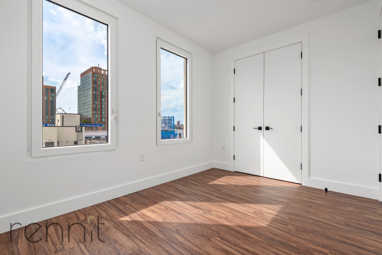 26-24 4th St, Apt 509A Image 7