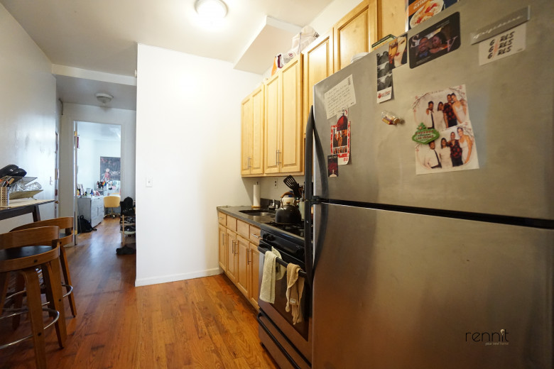 319 Jefferson St, Apt 3R Image 3