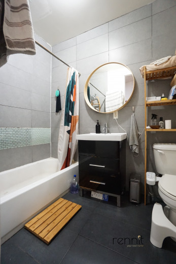 319 Jefferson St, Apt 3R Image 8