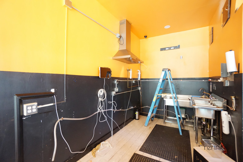 279 St Nicholas Ave, Apt Commercial Image 8