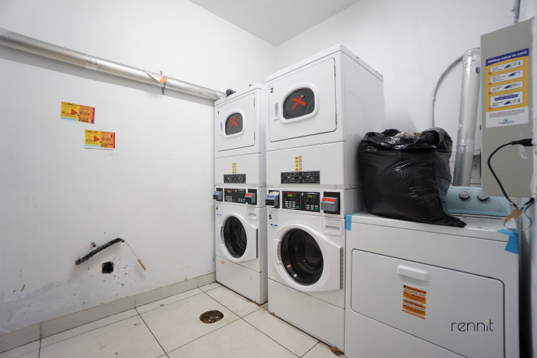 676 New York Ave, Apt 2E Image 14