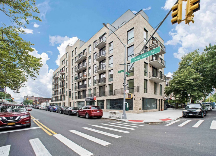 676 New York Ave, Apt 2E Image 15