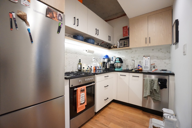676 New York Ave, Apt 2E Image 3