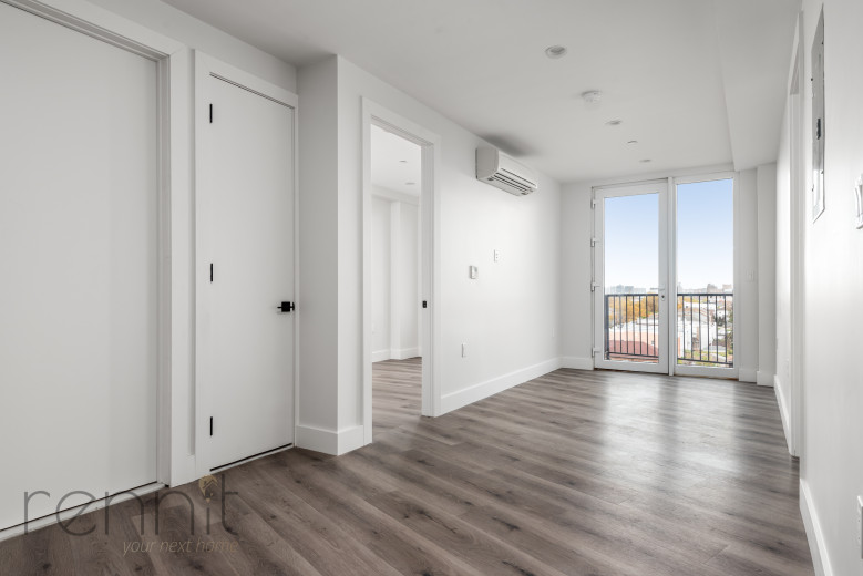125 Kings Hwy, Apt 2G Image 1