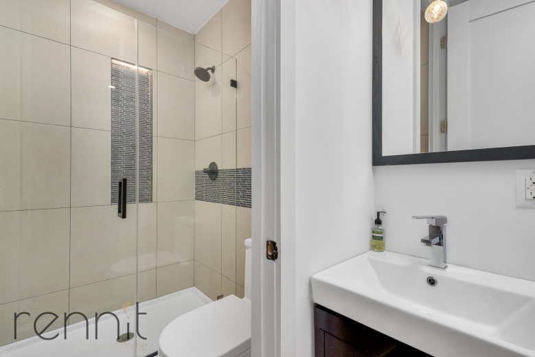 1675 Palmetto St, Apt 2L Image 9