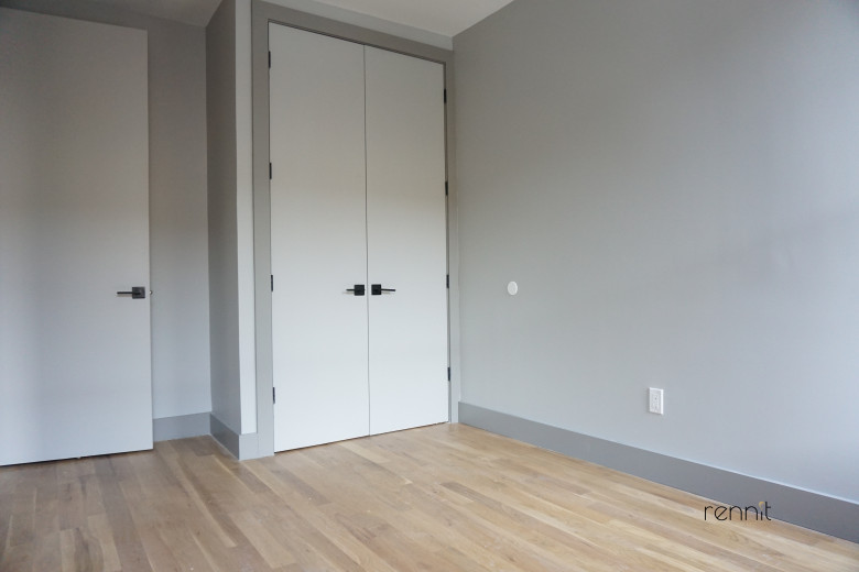 1716 Woodbine St, Apt 3L Image 9
