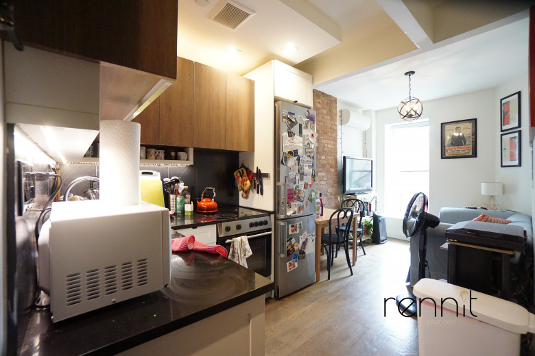 816 St Johns Pl, Apt 3R Image 6