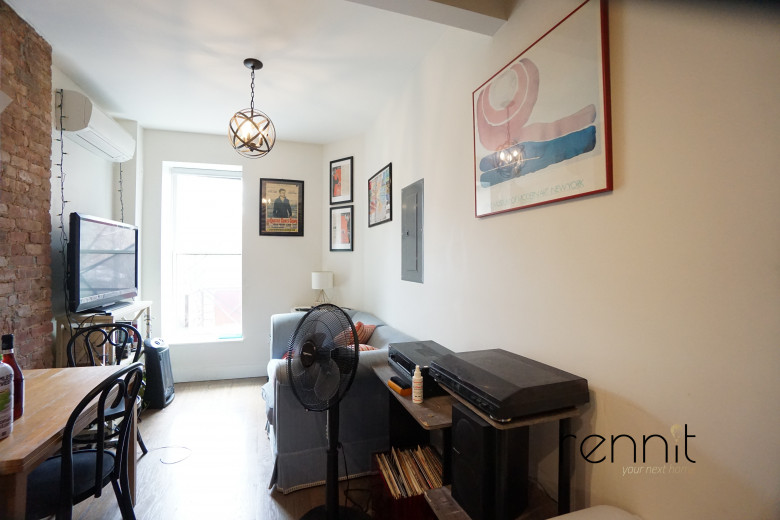 816 St Johns Pl, Apt 3R Image 8