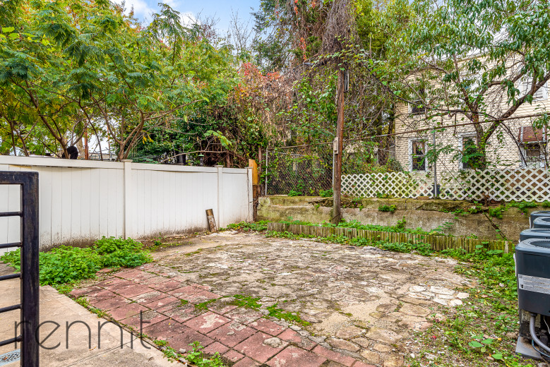 1622 Summerfield St, Apt 1L Image 11