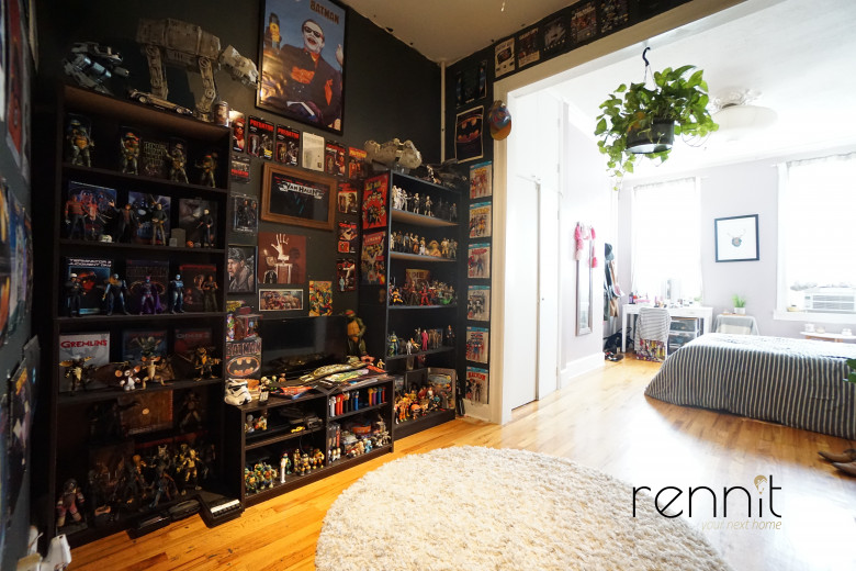 262 Jefferson St, Apt 2R Image 3
