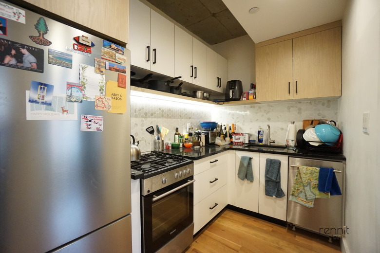 676 New York Ave, Apt 4B Image 23