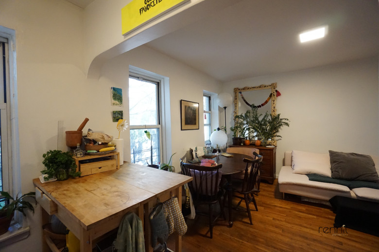 879 Park Ave, Apt 2 Image 15