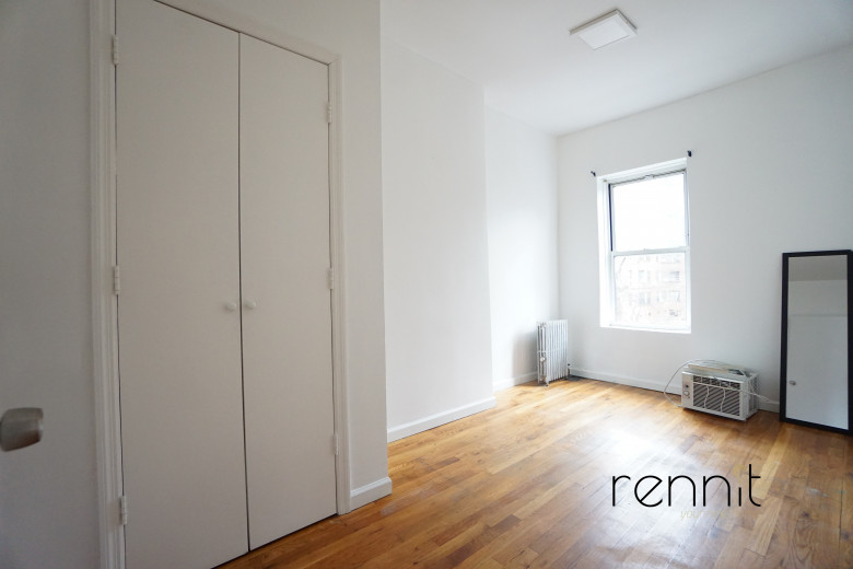 879 Park Ave, Apt 2 Image 8