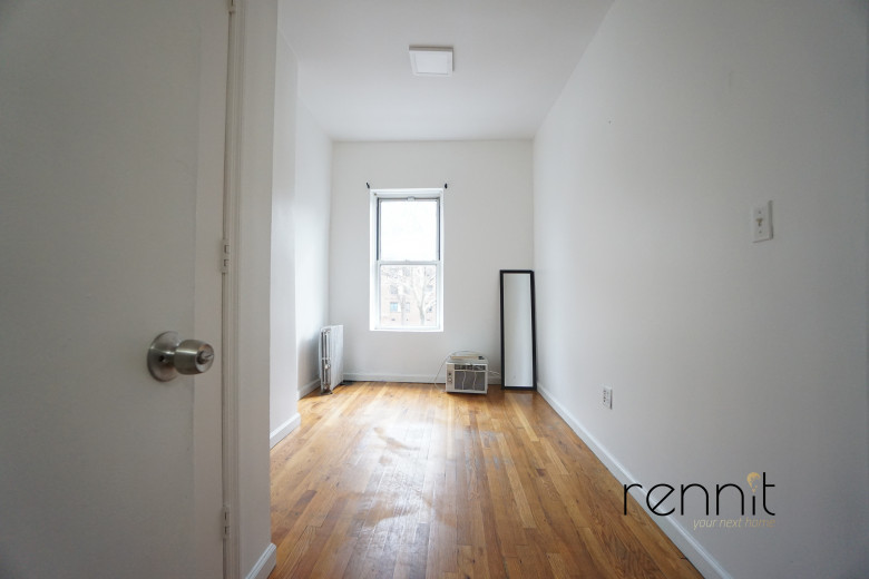 879 Park Ave, Apt 2 Image 9