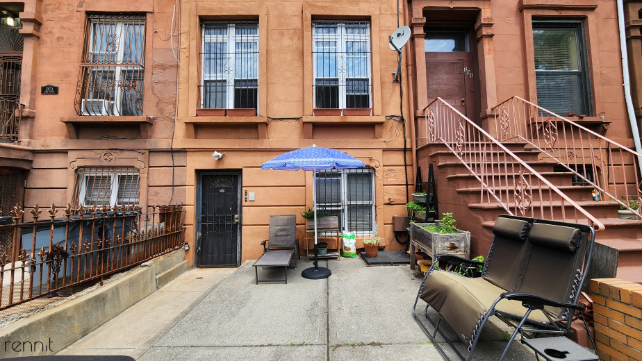 289 Hart St, Apt 1 Image 12