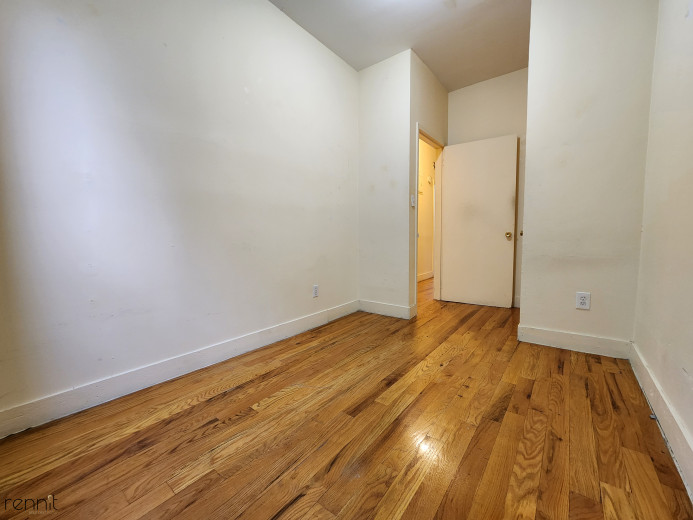 289 Hart St, Apt 3 Image 11