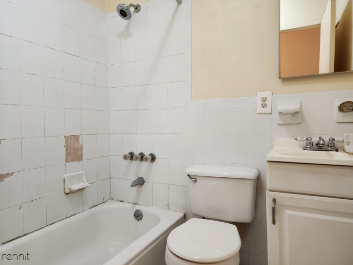 289 Hart St, Apt 3 Image 12