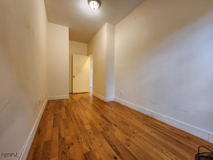 289 Hart St, Apt 3 Image 9