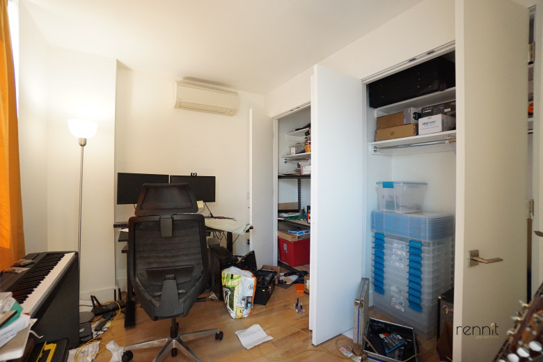 676 New York Ave, Apt 4A Image 12