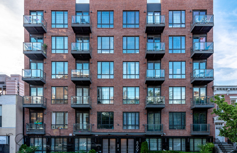 869 Park Ave, Apt 4H Image 13