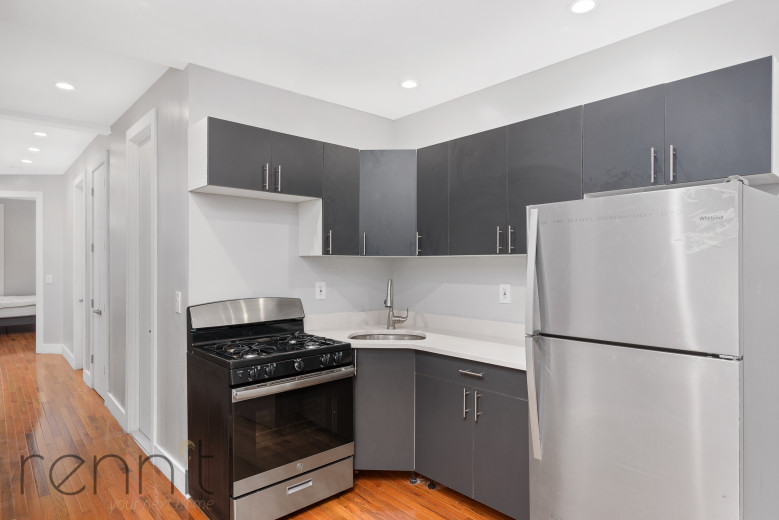 217 Ralph Ave, Apt 4L Image 4