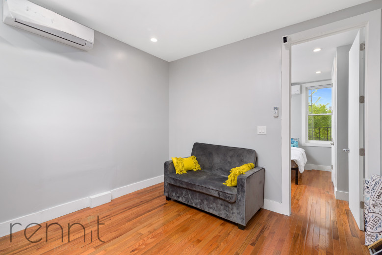 217 Ralph Ave, Apt 4L Image 5