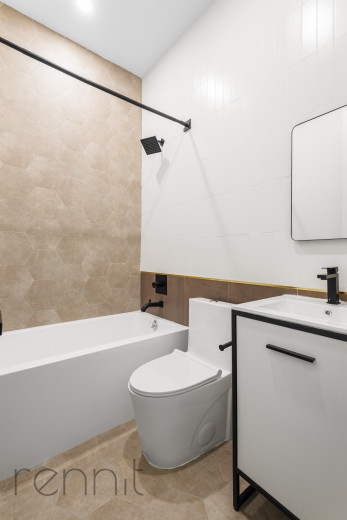 1038 Jefferson Ave, Apt 2B Image 6