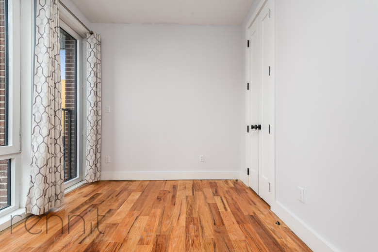 100 Suydam St, Apt 2B Image 8