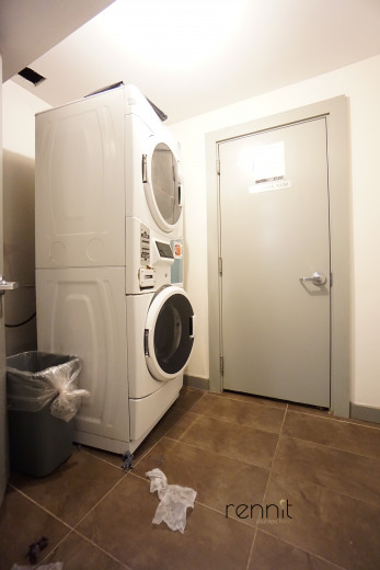 814 St Johns Pl, Apt 2F Image 19