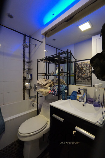 814 St Johns Pl, Apt 2F Image 7