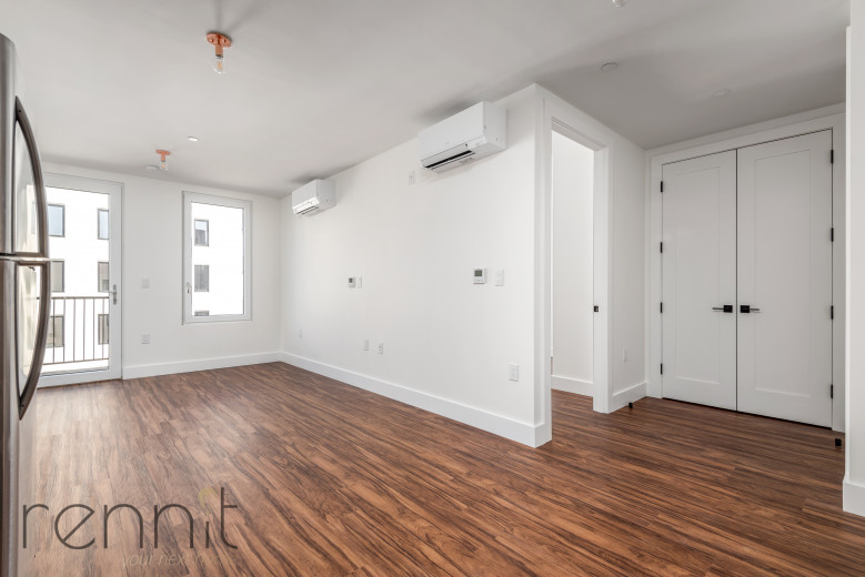 26-25 3rd St, Apt 406B Image 1