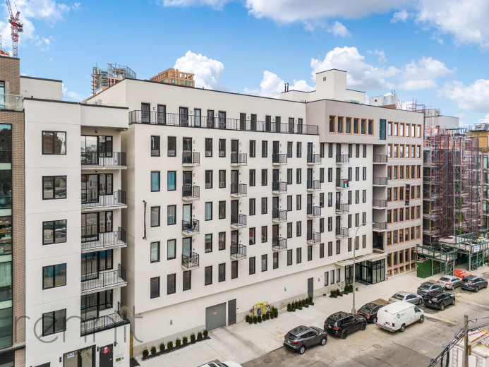 26-25 3rd St, Apt 406B Image 38